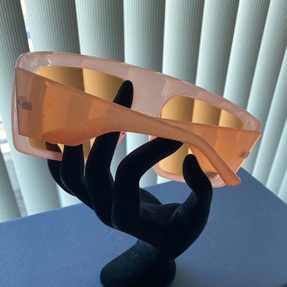 WIDE RIM SUNGLASSES - Picture 2 of 2